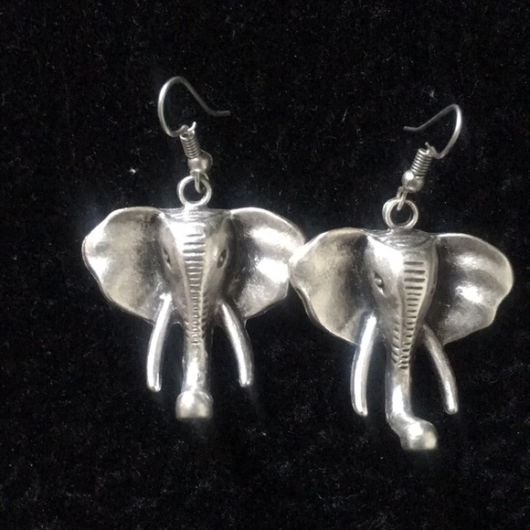Elephant Earrings - Picture 1 of 4